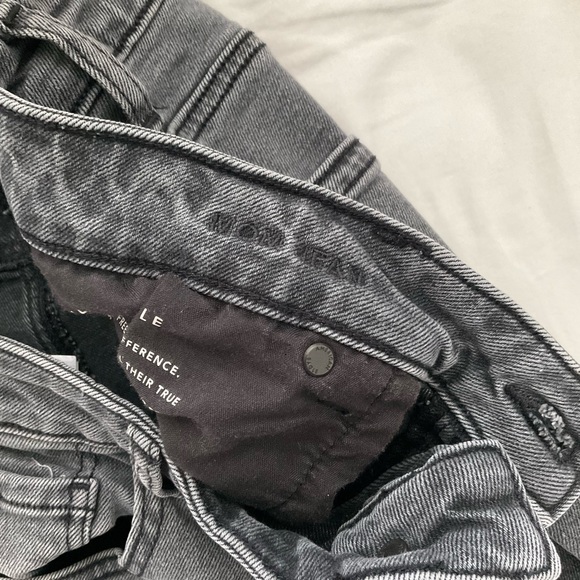 AE STRETCH HIGH RISE MOM JEAN - Picture 3 of 6